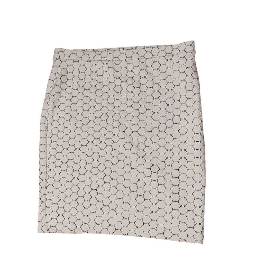 EXCELLENT CONDITION Leota Stitch Fix Skirt Womens White Pull On Elastic Waist St
